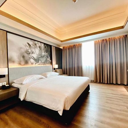 Orchardz Jayakarta Hotel Ngoại thất bức ảnh