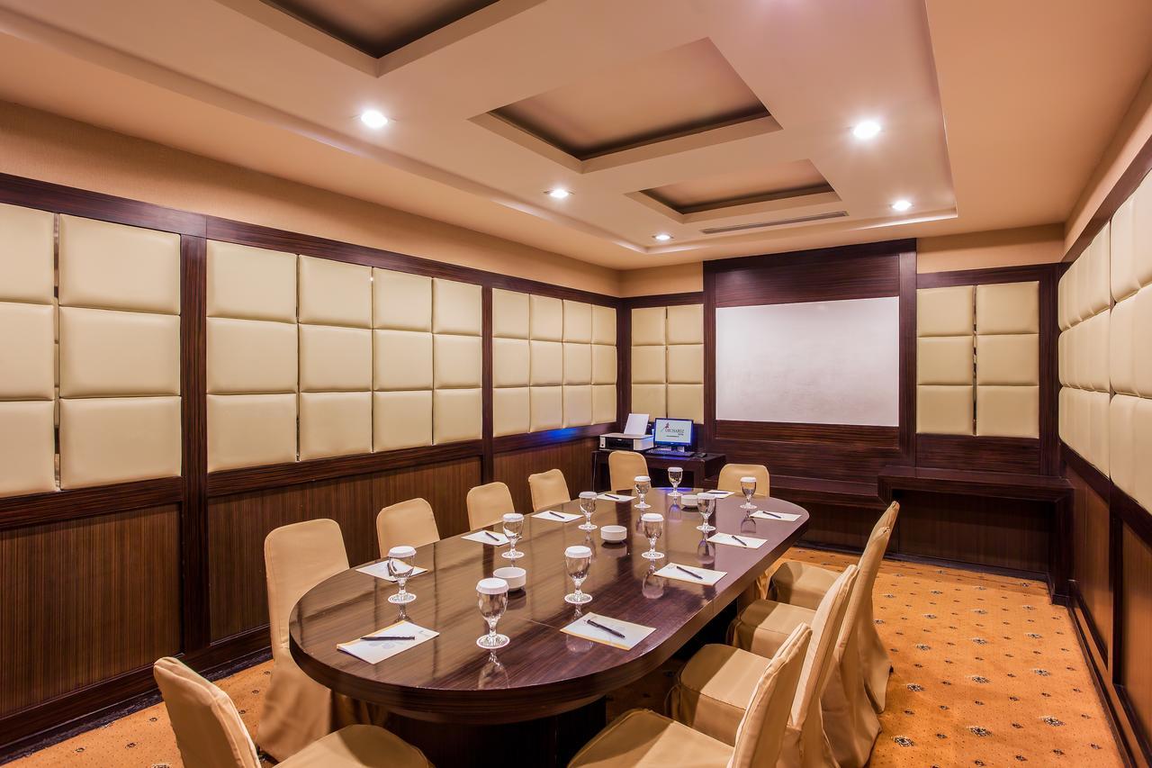 Orchardz Jayakarta Hotel Ngoại thất bức ảnh