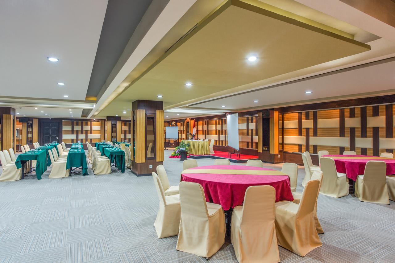 Orchardz Jayakarta Hotel Ngoại thất bức ảnh