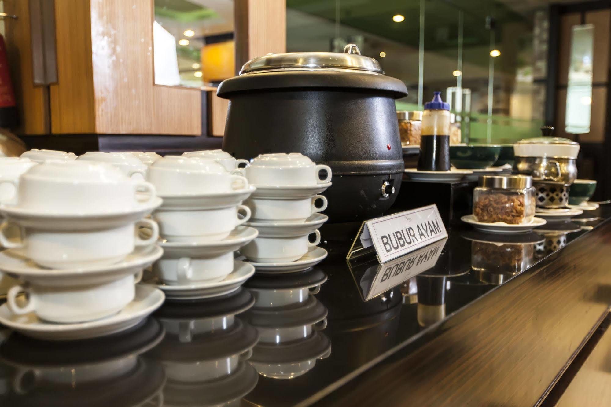 Orchardz Jayakarta Hotel Ngoại thất bức ảnh